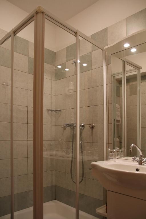 Hotel Oskar Zaplata Preddvor Pokoj fotografie